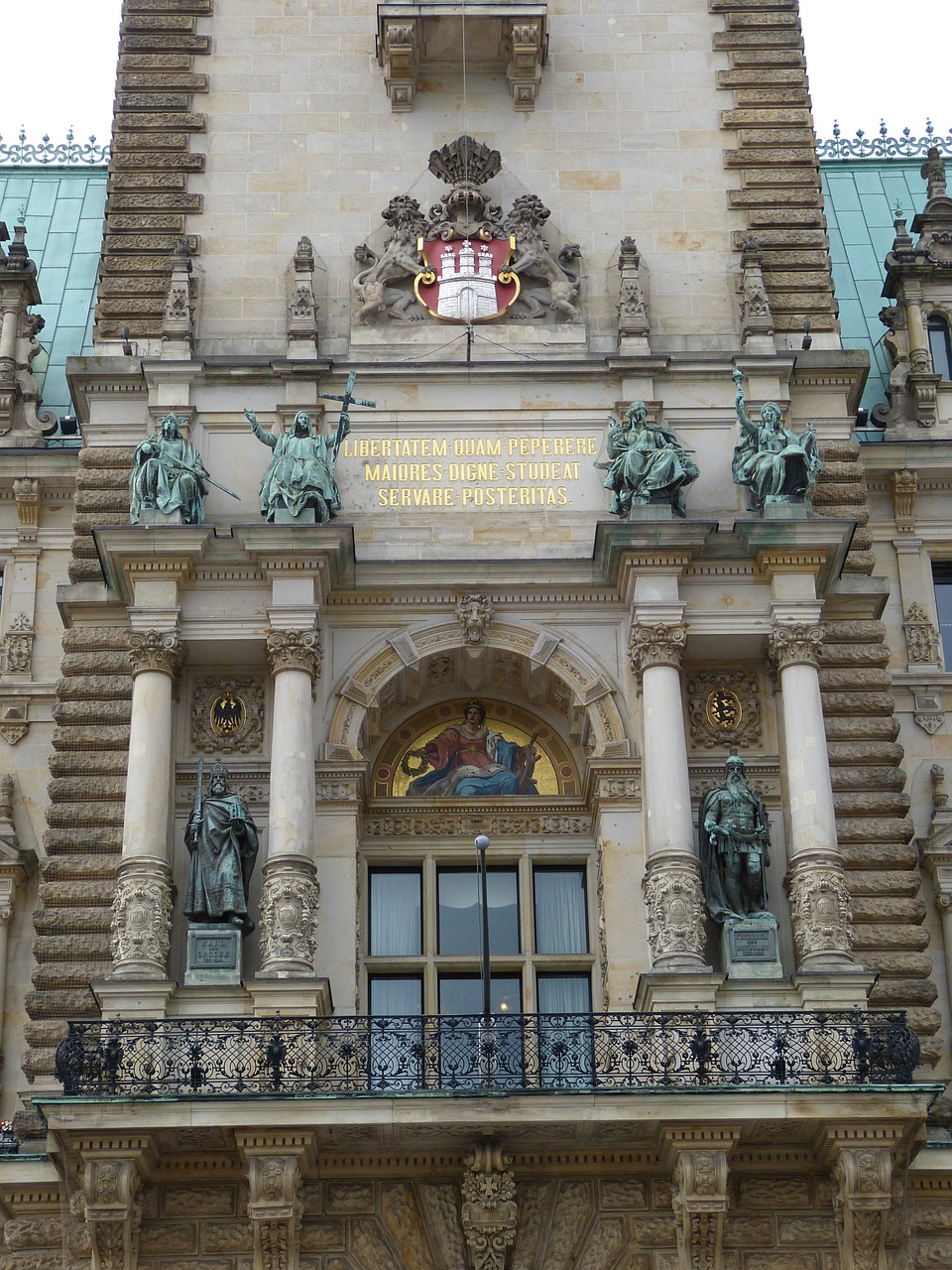 hamburg hanseatic city architecture free photo