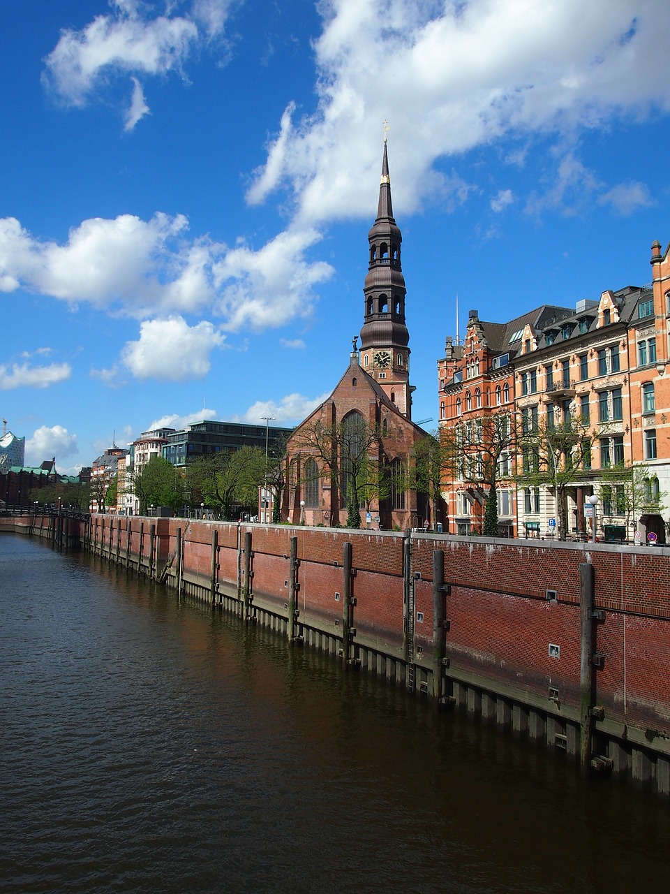 hamburg church bank free photo