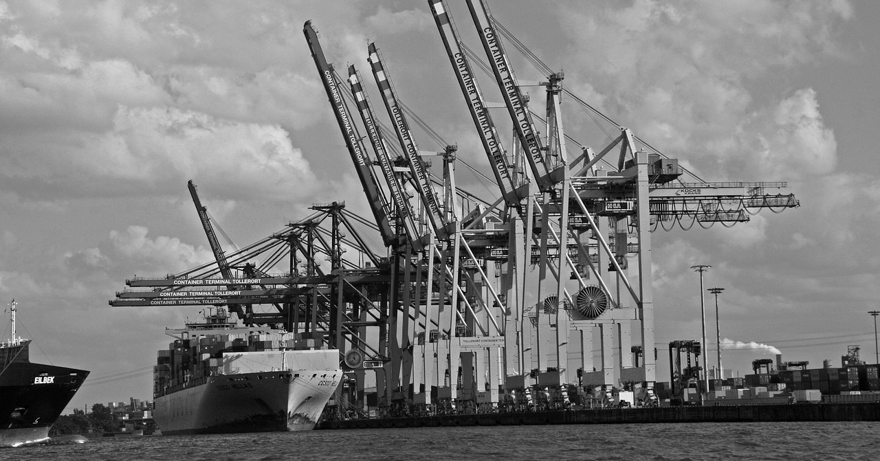 hamburg port container freighter free photo