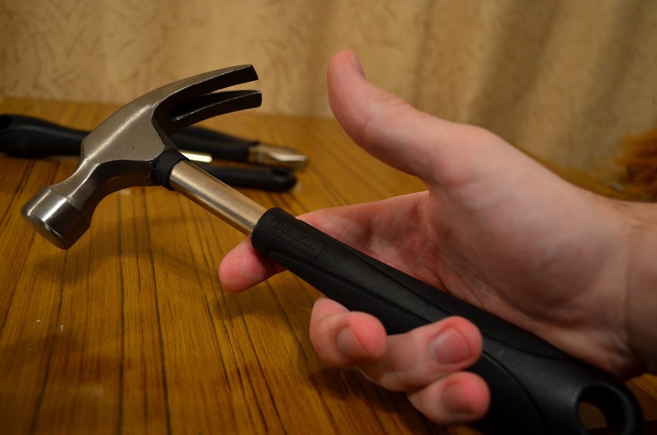 hammer hand tool free photo