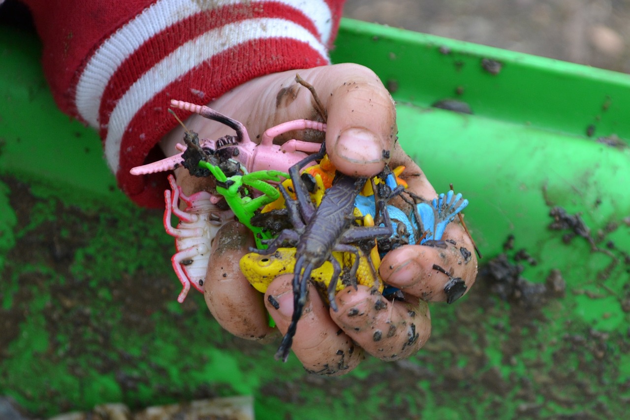 hand children dirt free photo