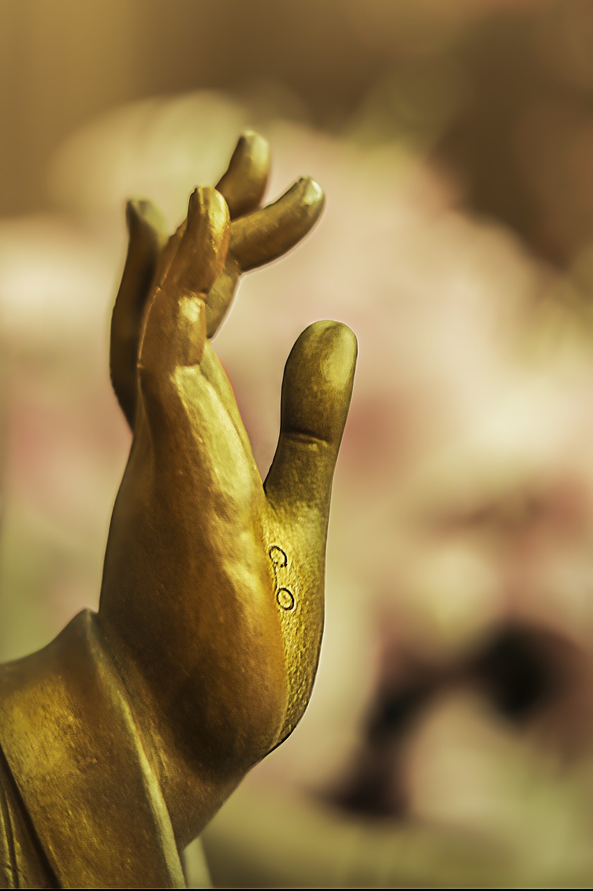 hand statue symbol free photo