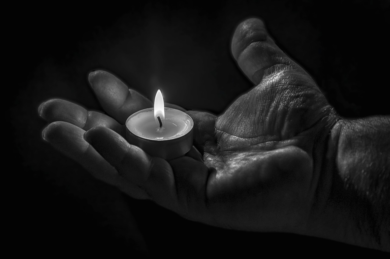 hand  candle  light free photo