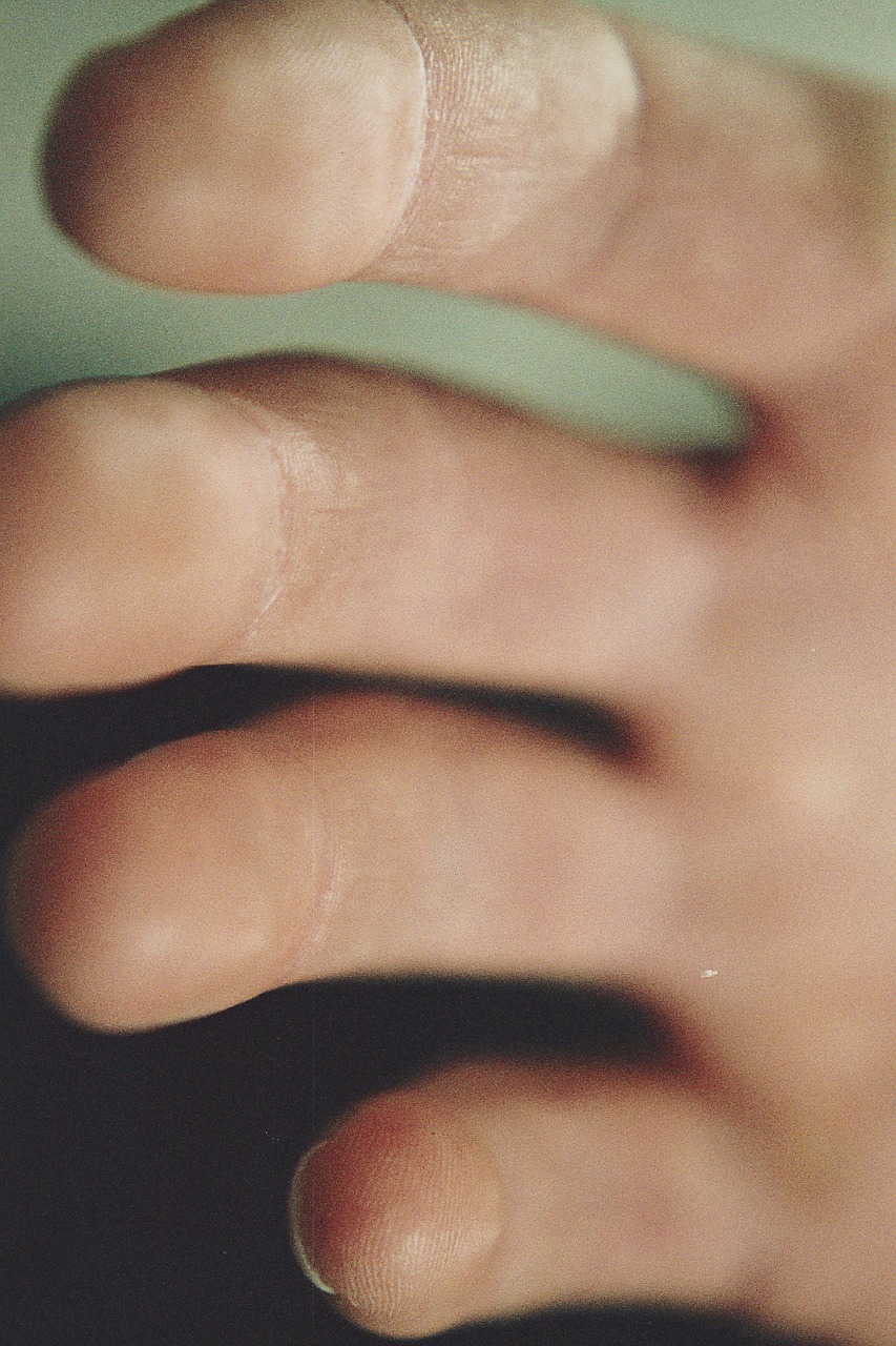 hand skin close-up free photo