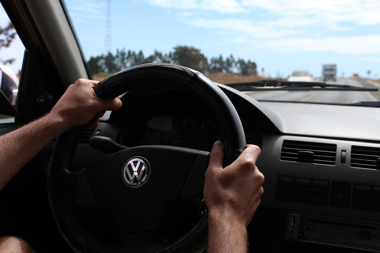 hand drive steering wheel free photo