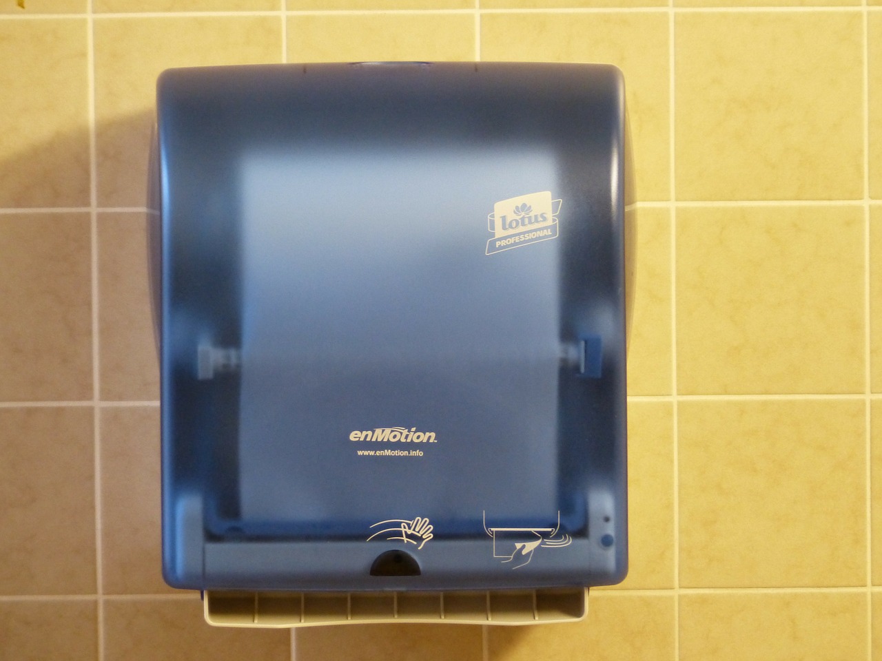 hand dryers paper dispenser toilet free photo