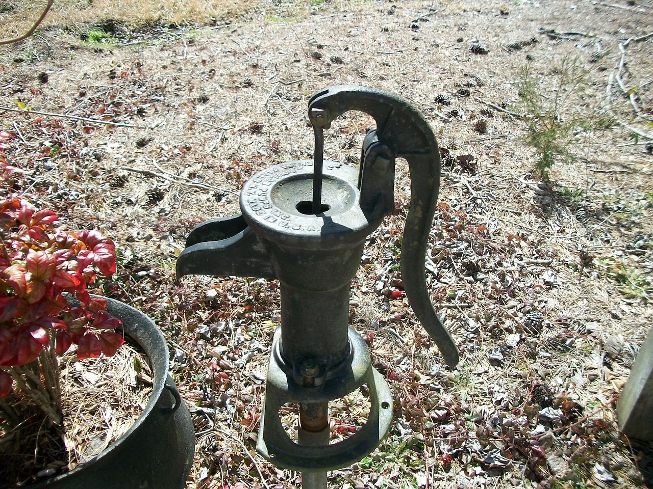 hand pump water pump free photo