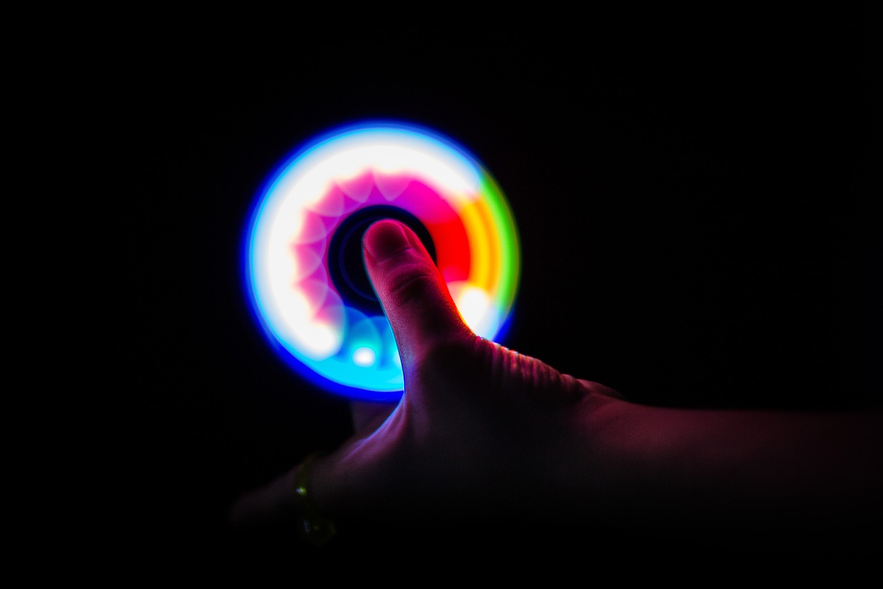 hand spinner lights light painting free photo