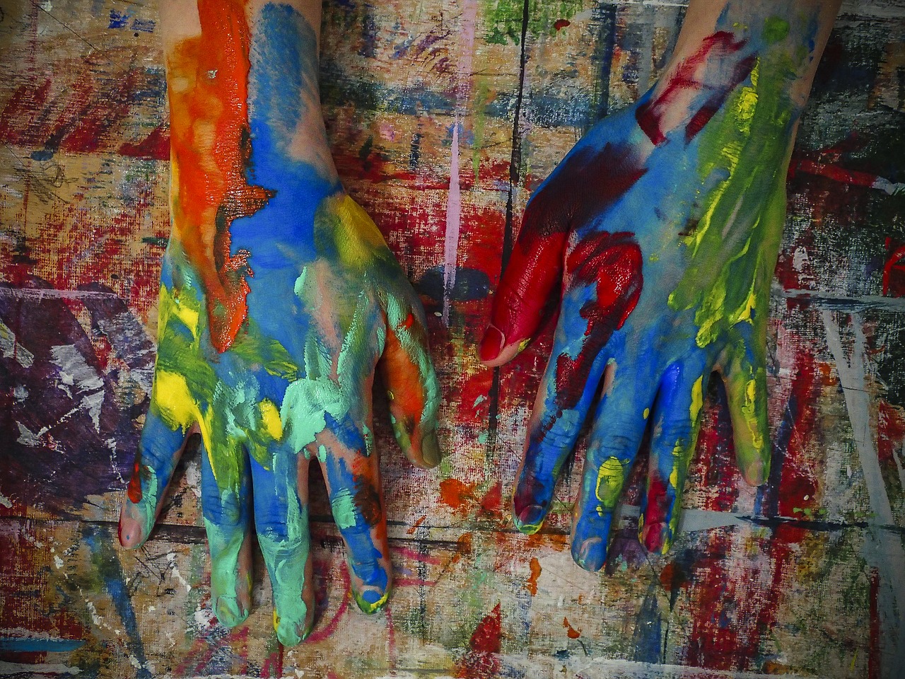 hands paint painting free photo