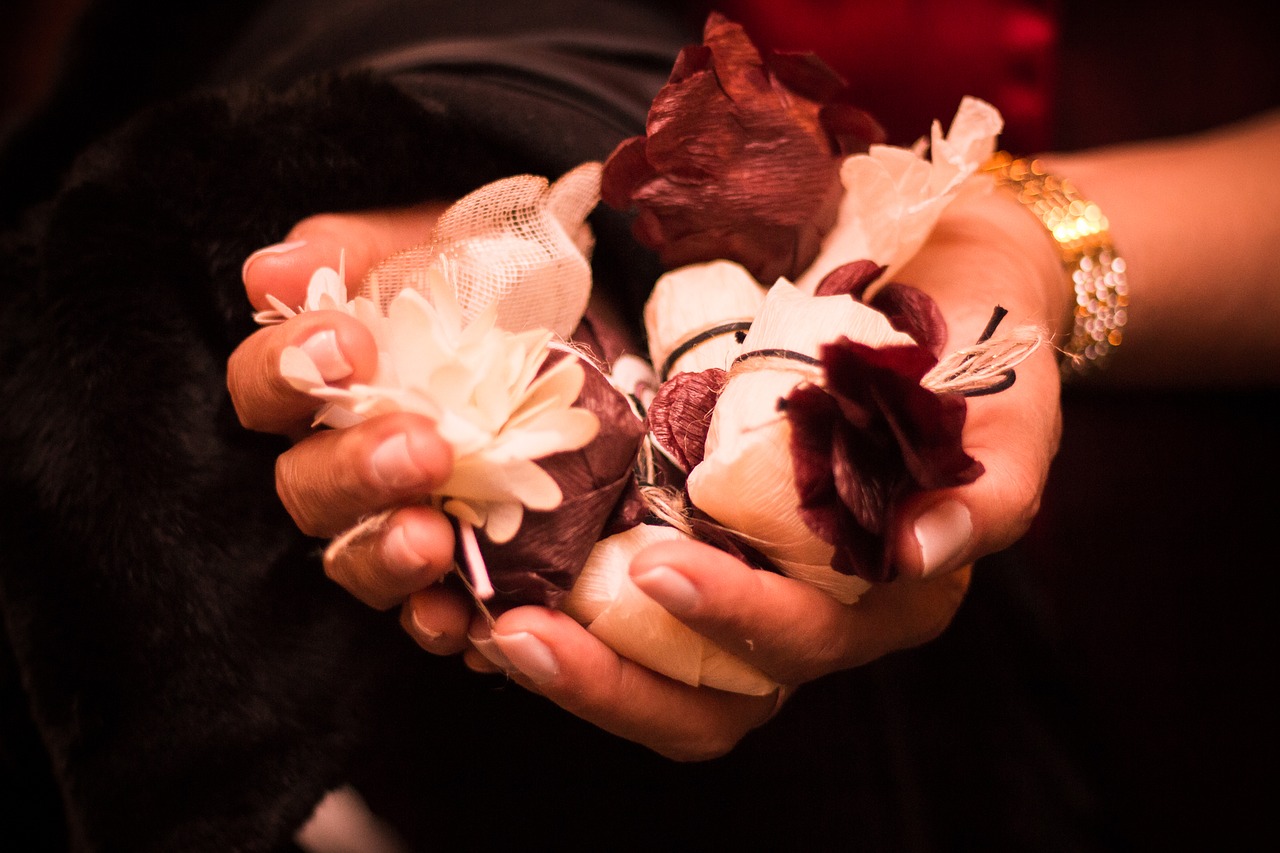 hands flowers candy free photo