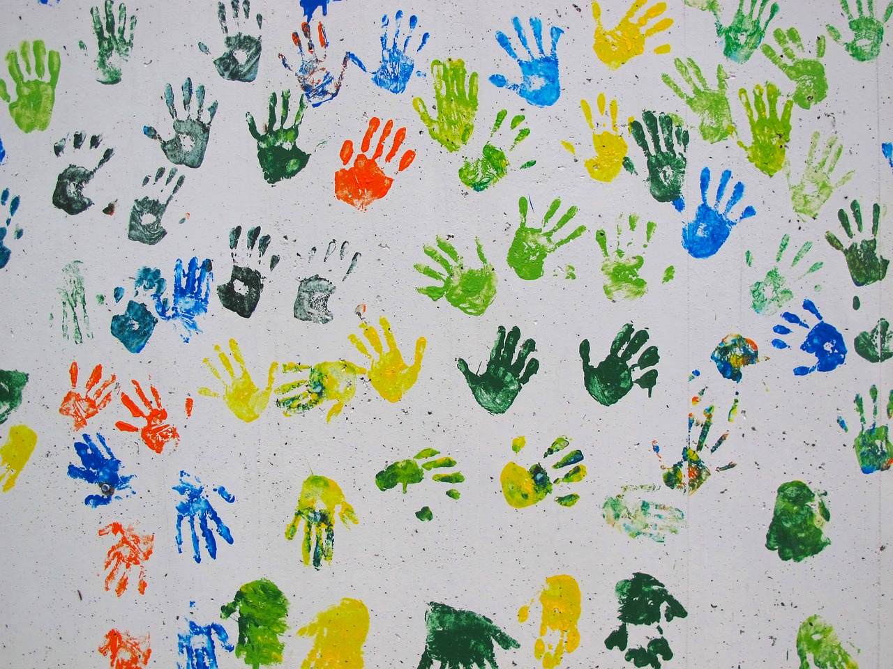 hands hand children's hands free photo