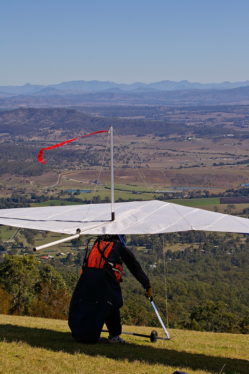 hang-glider glider take-off free photo