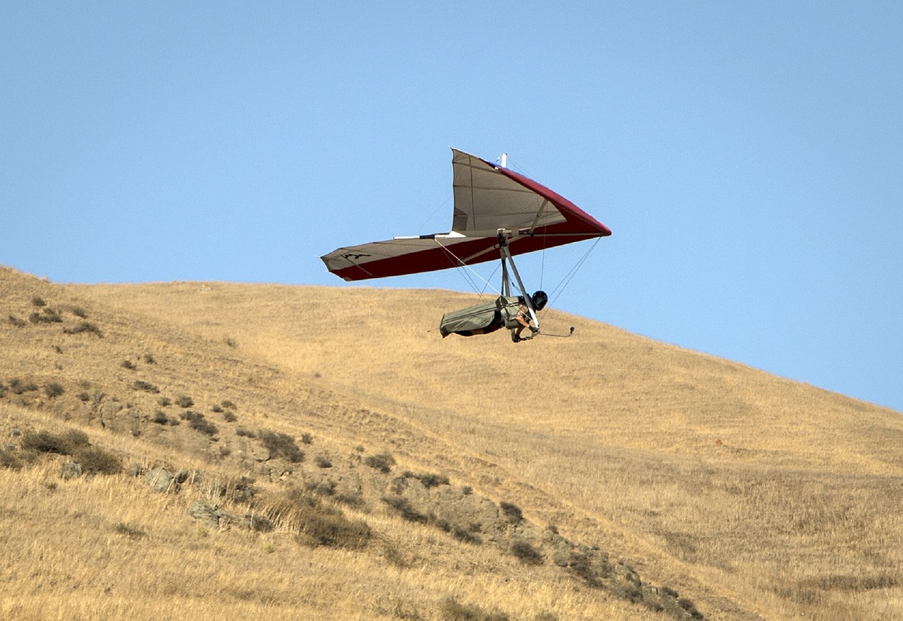 hang gliding flying glider free photo