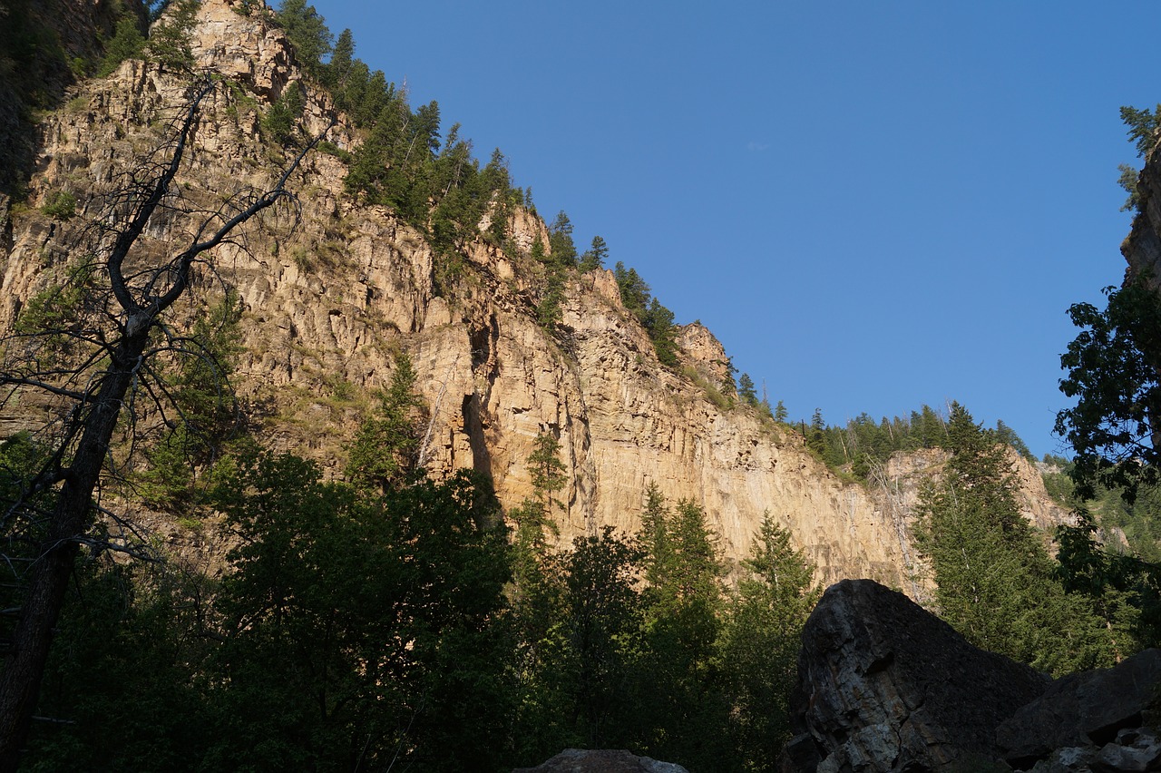 hanging  lake  trail free photo