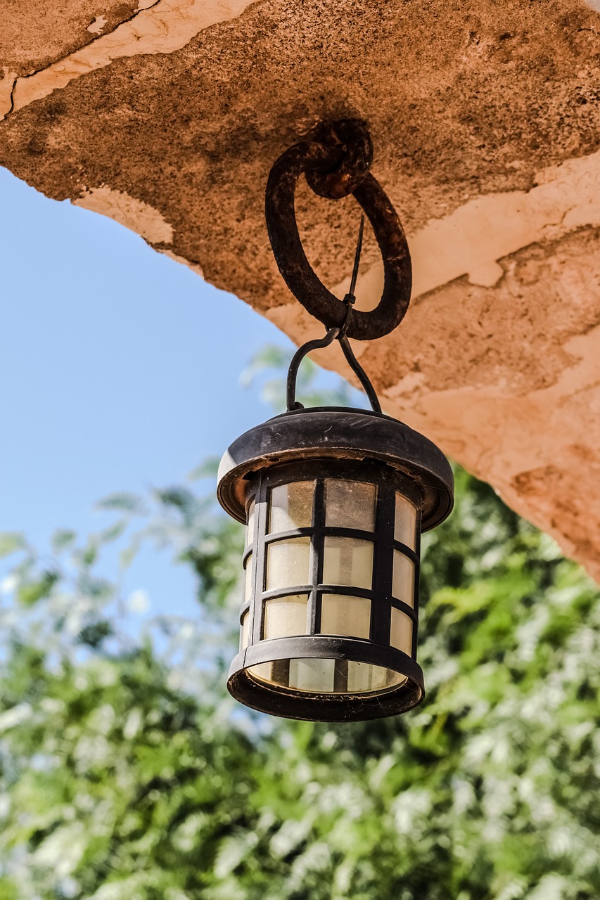 hanging lamp lantern light free photo