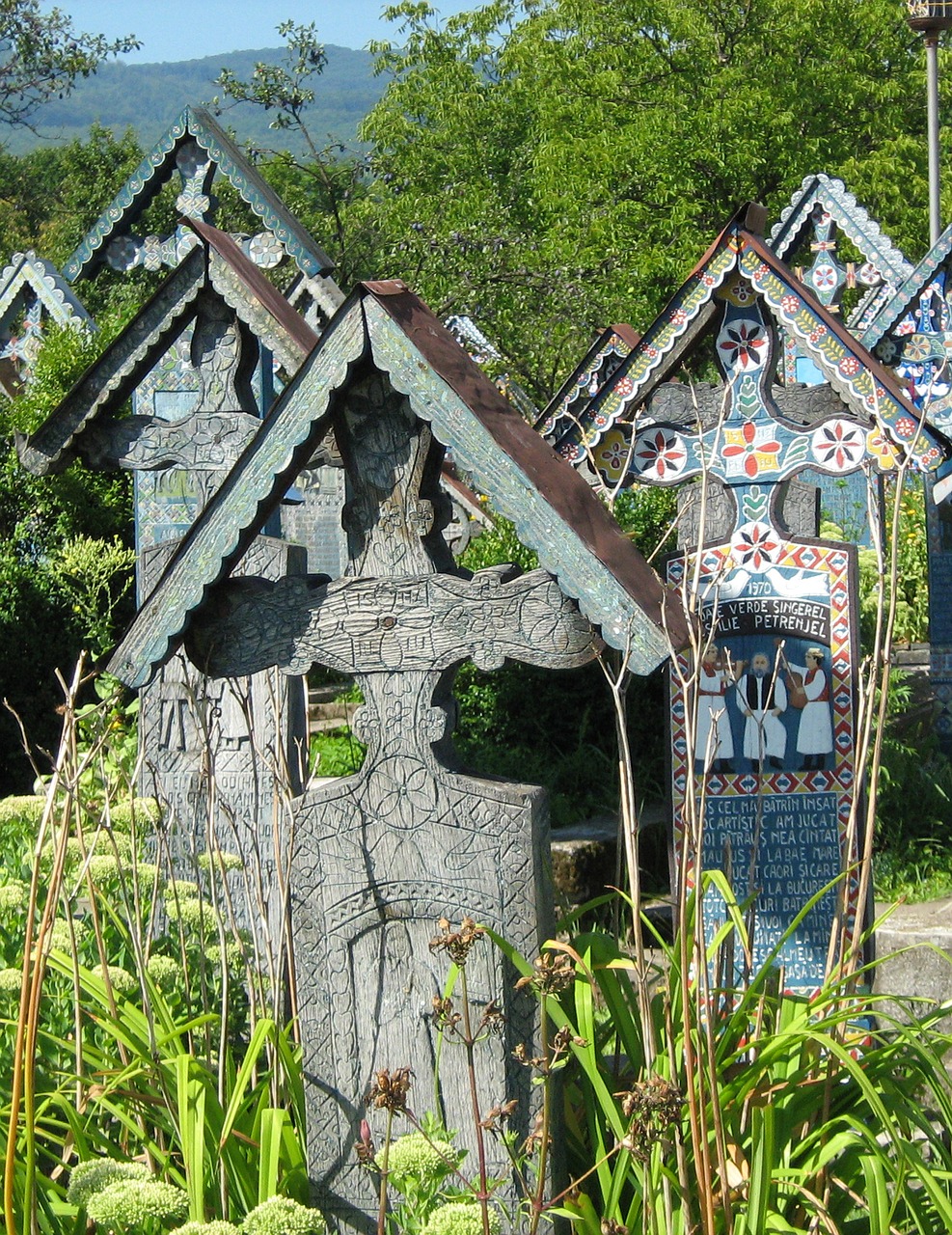 happy cemetery halloween free photo