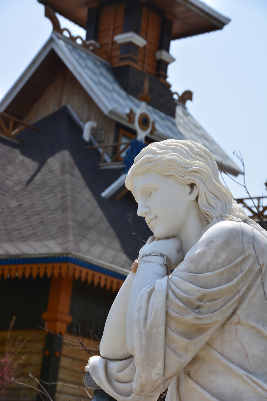 harbin volga manor sculpture free photo