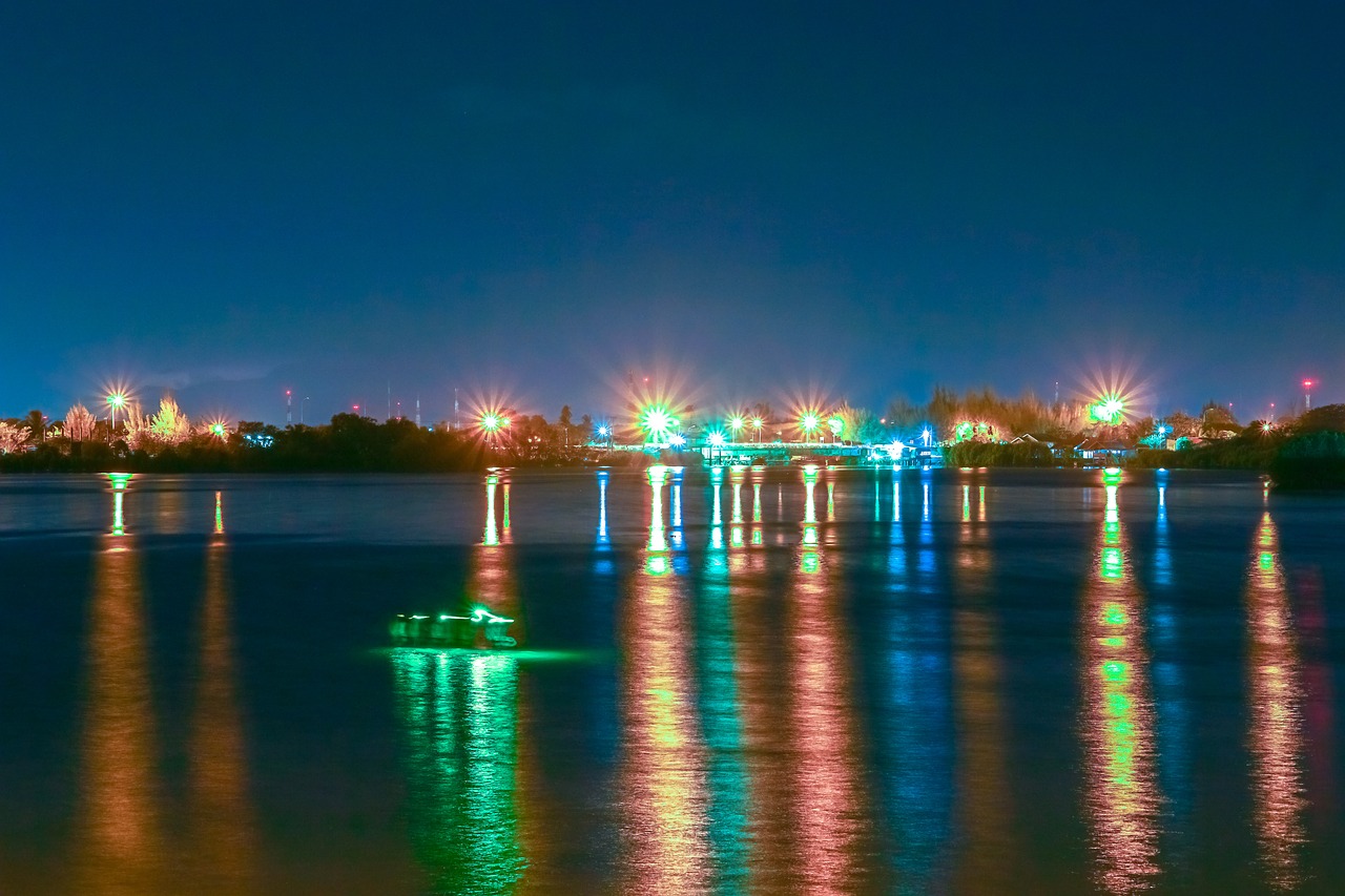 harbor sea night free photo