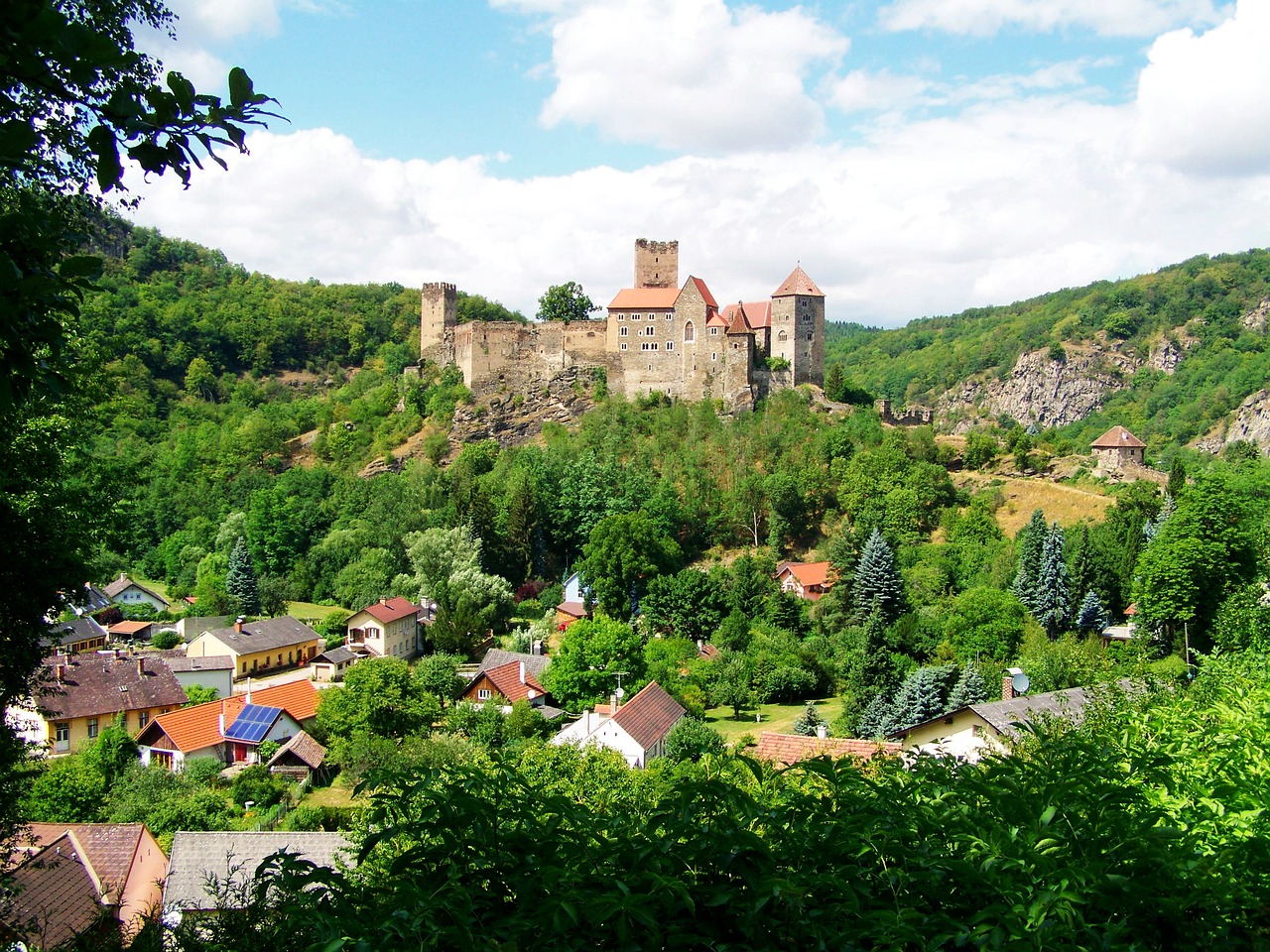 hardegg castle medieval castle austria free photo