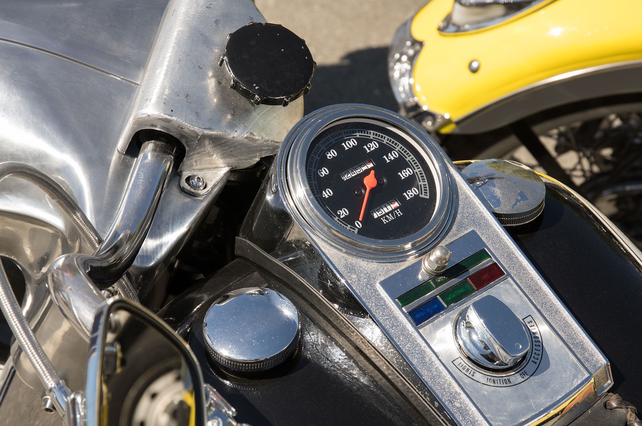 harley davidson  speedometer  motorcycle free photo