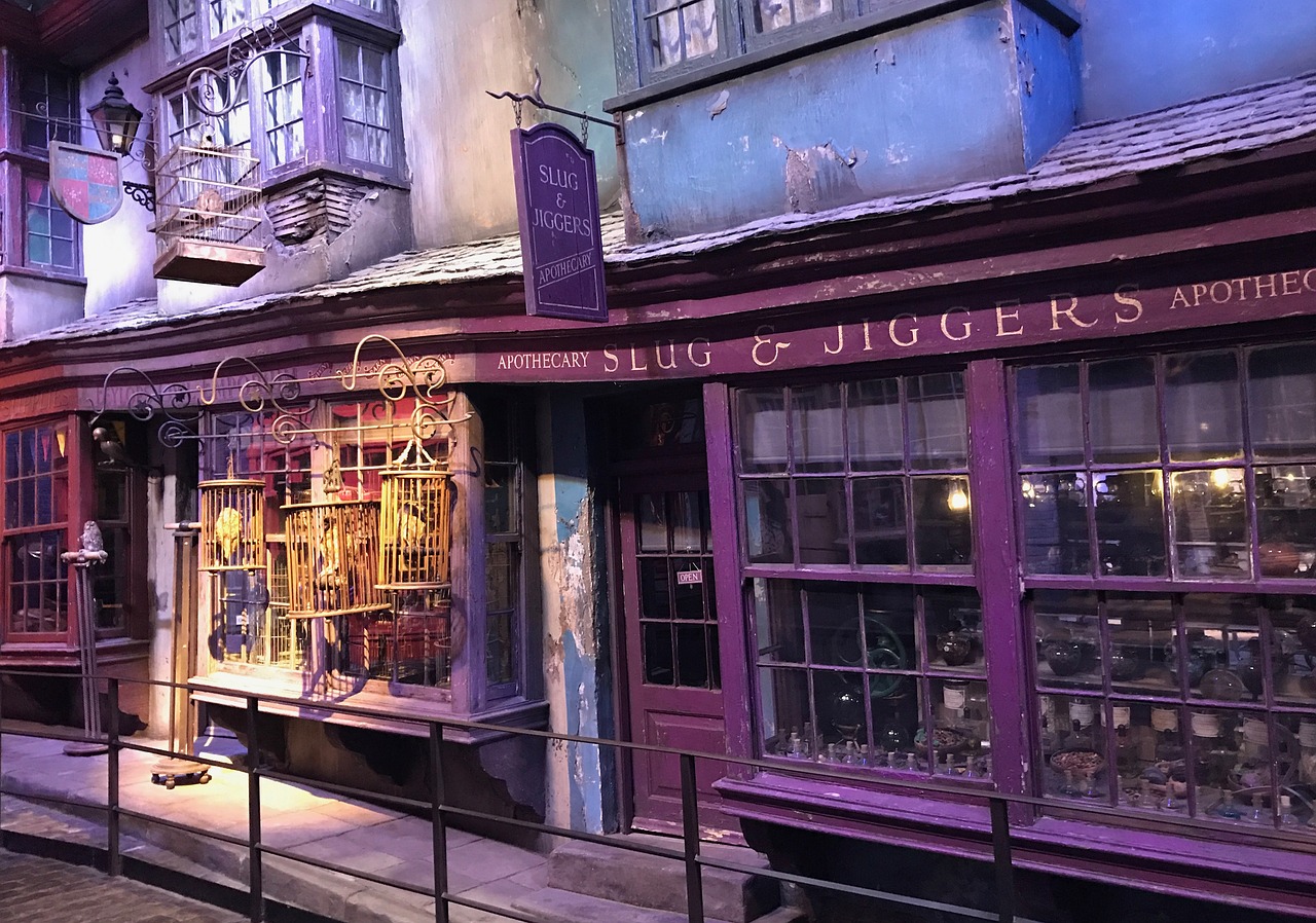 harry potter diagon alley film studios free photo