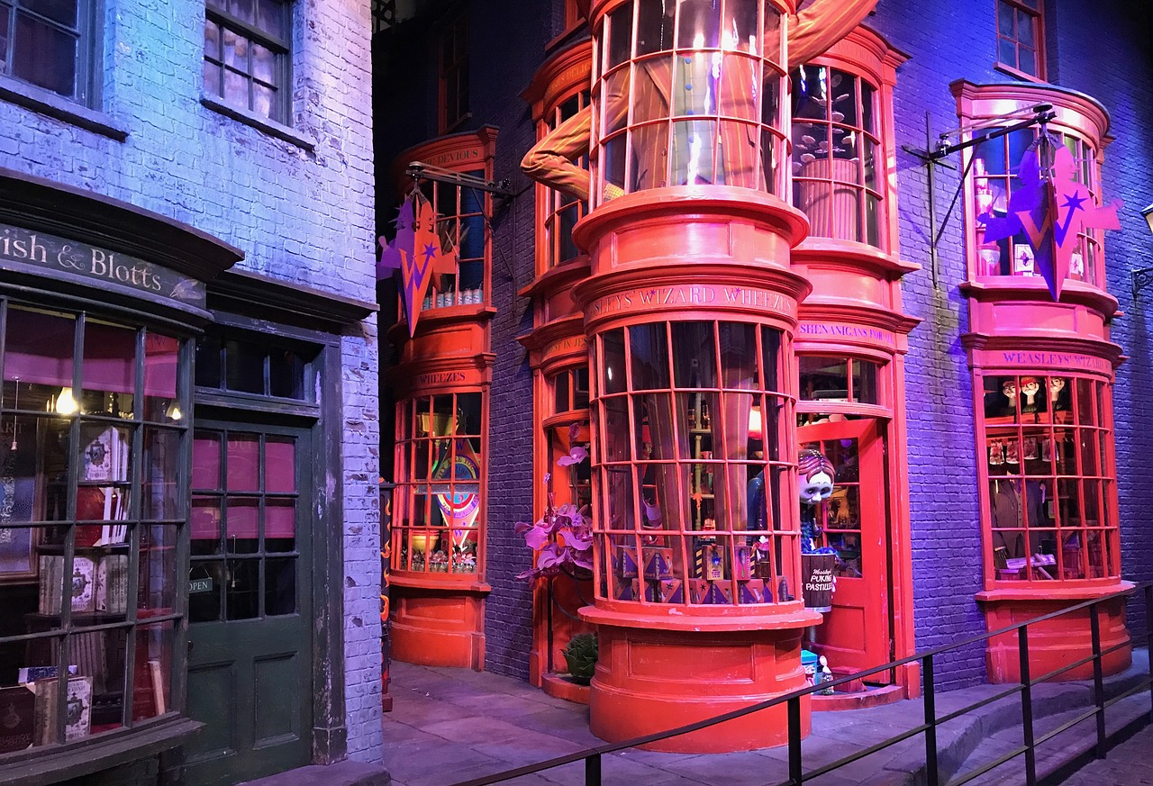 harry potter diagon alley film studios free photo