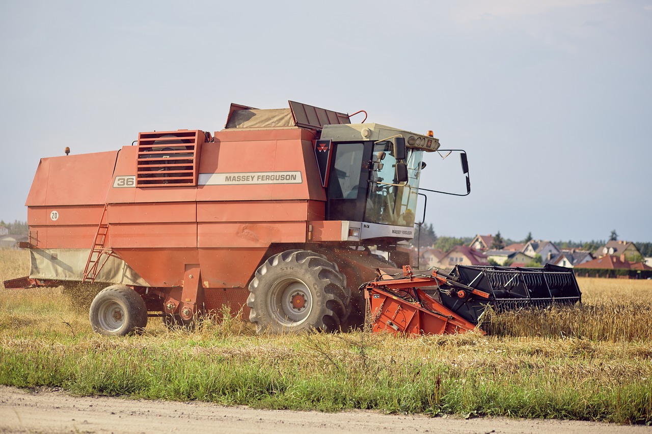 harvest  combine  corn free photo