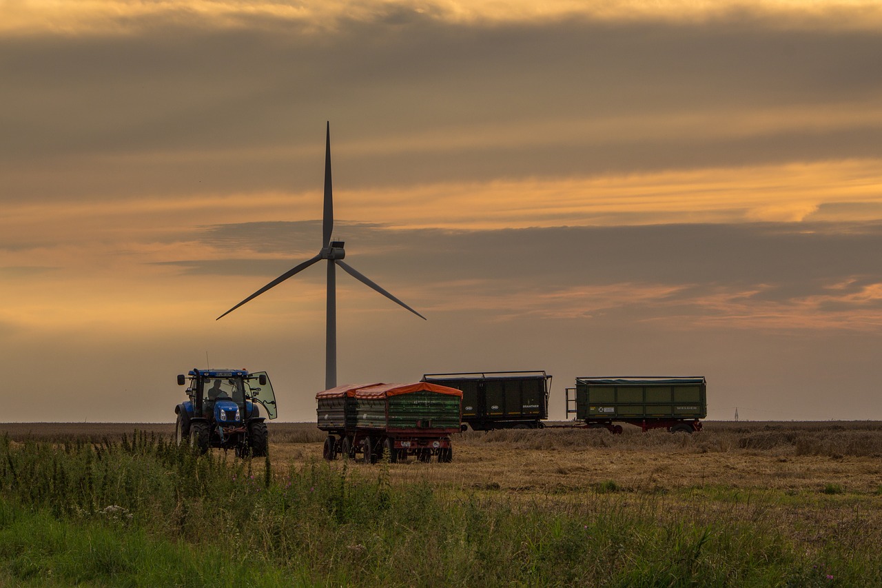 harvest  field  tractor free photo