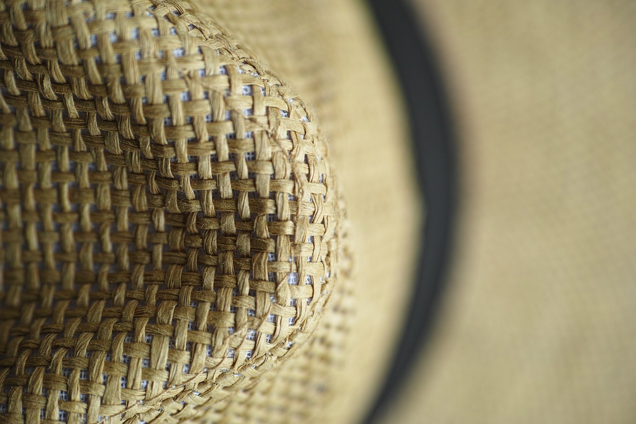 hat wire mesh detail free photo