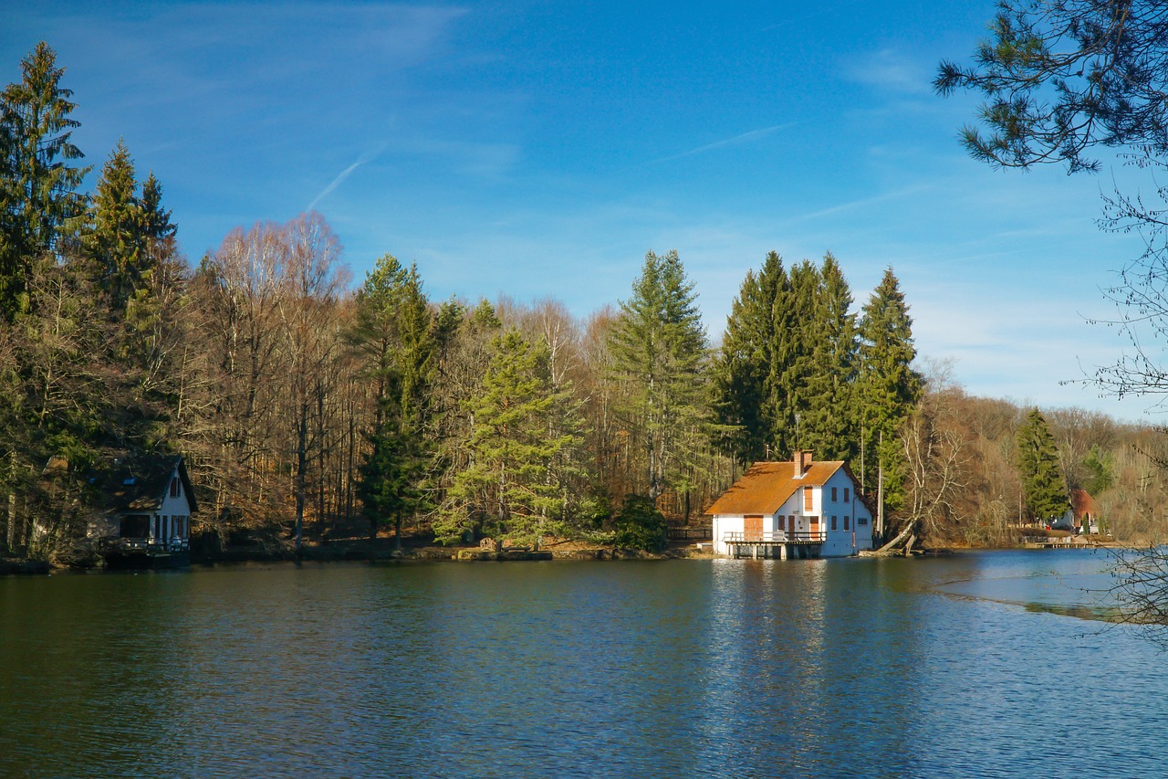 haus am see  romantic  landscape free photo