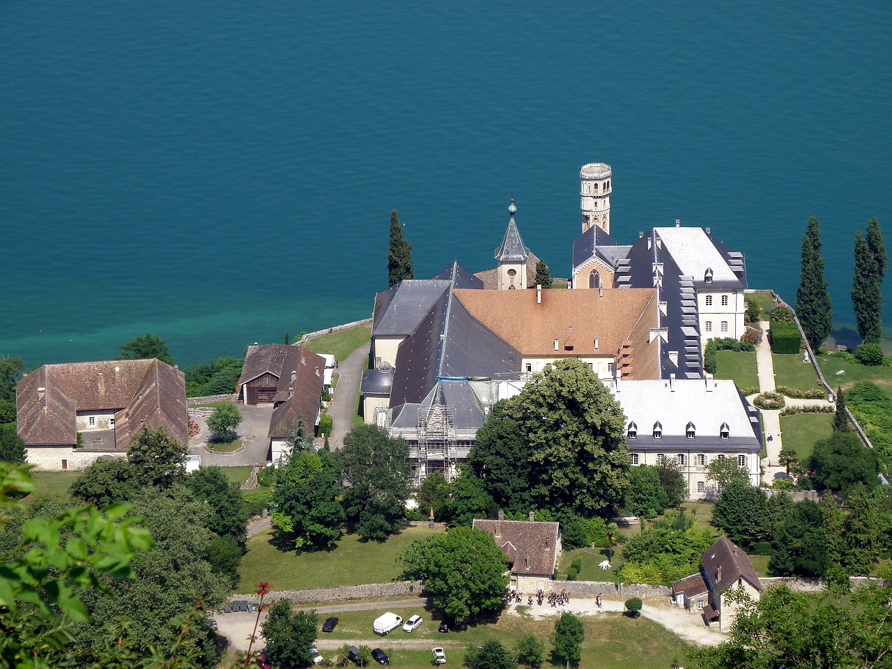 hautecombe abbey monastery saint-pierre-de-curtille free photo