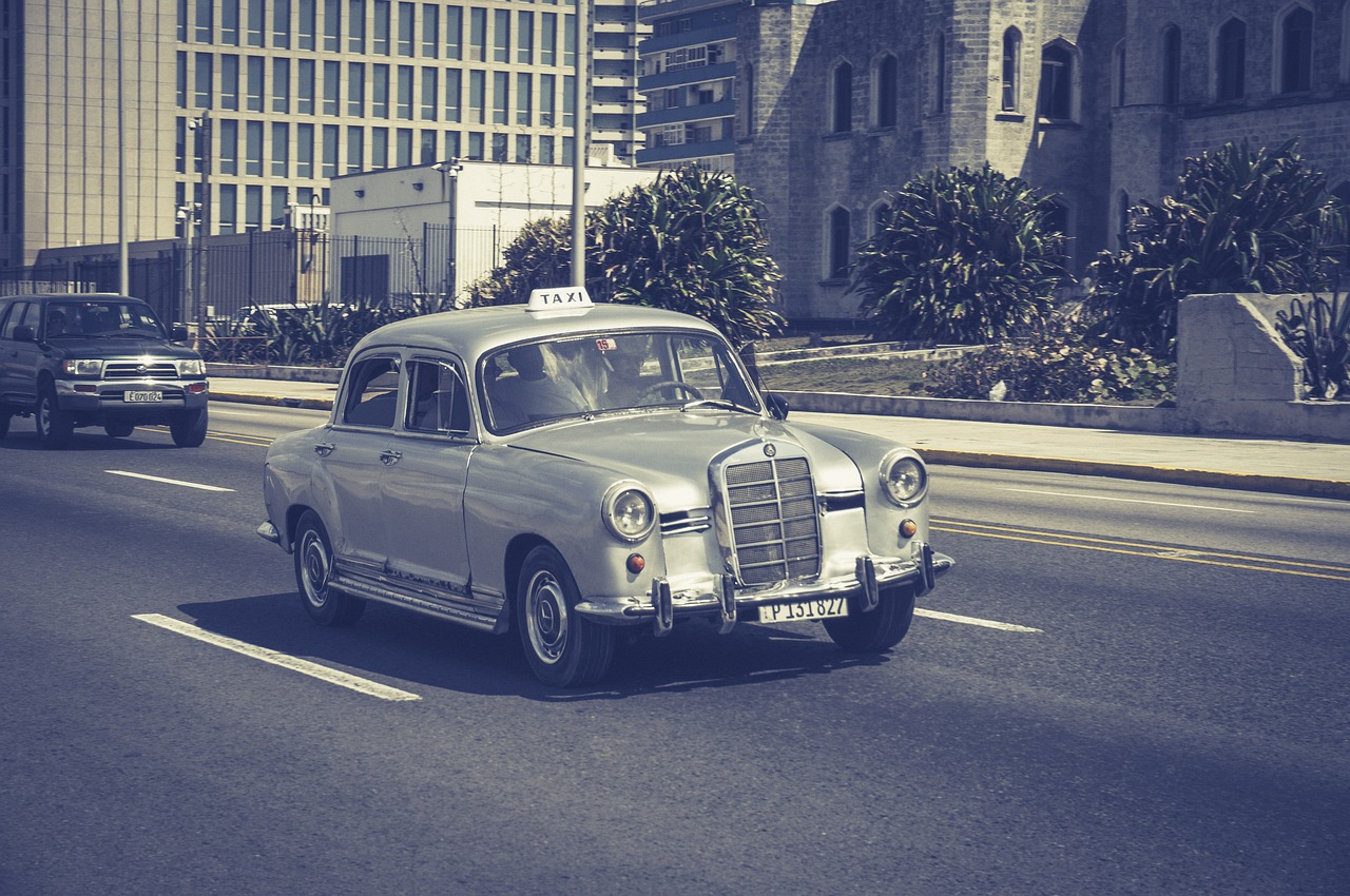 havana cuba oldtimer free photo