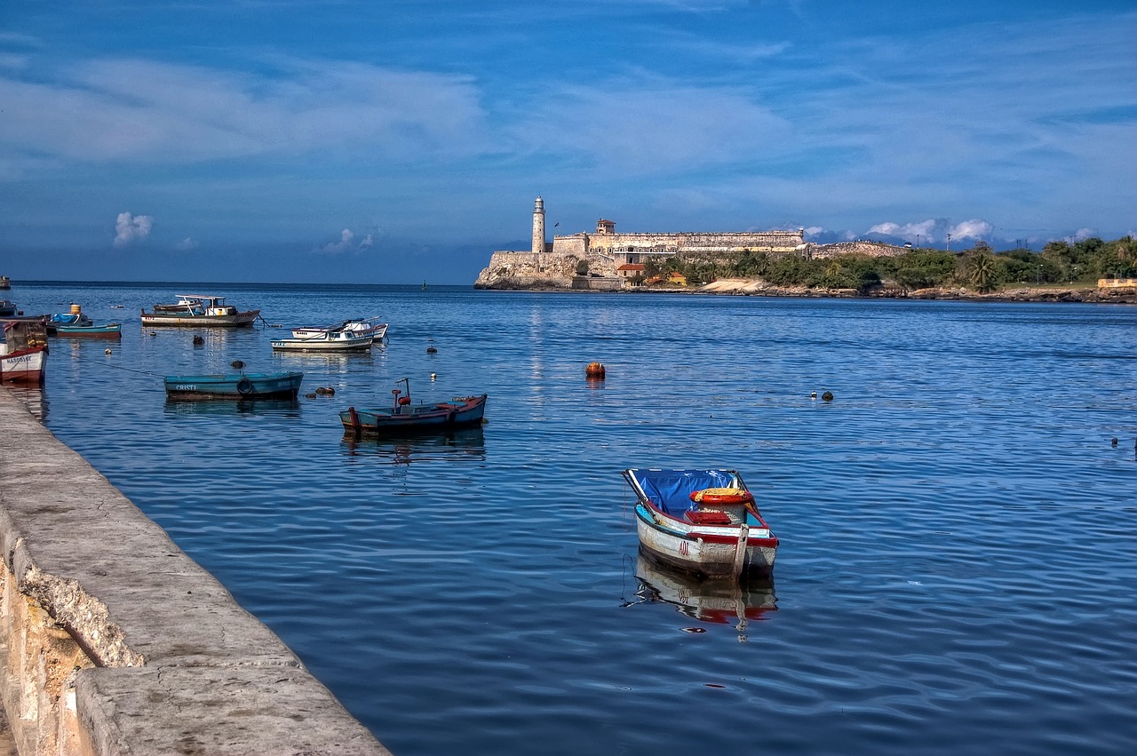 havana  habana  cuba free photo