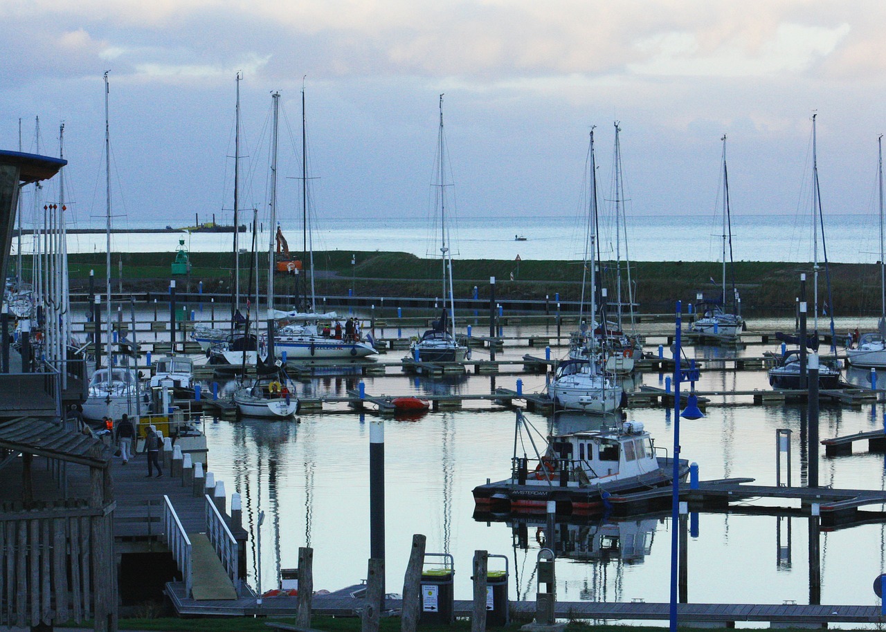 haven  boat  sailing free photo