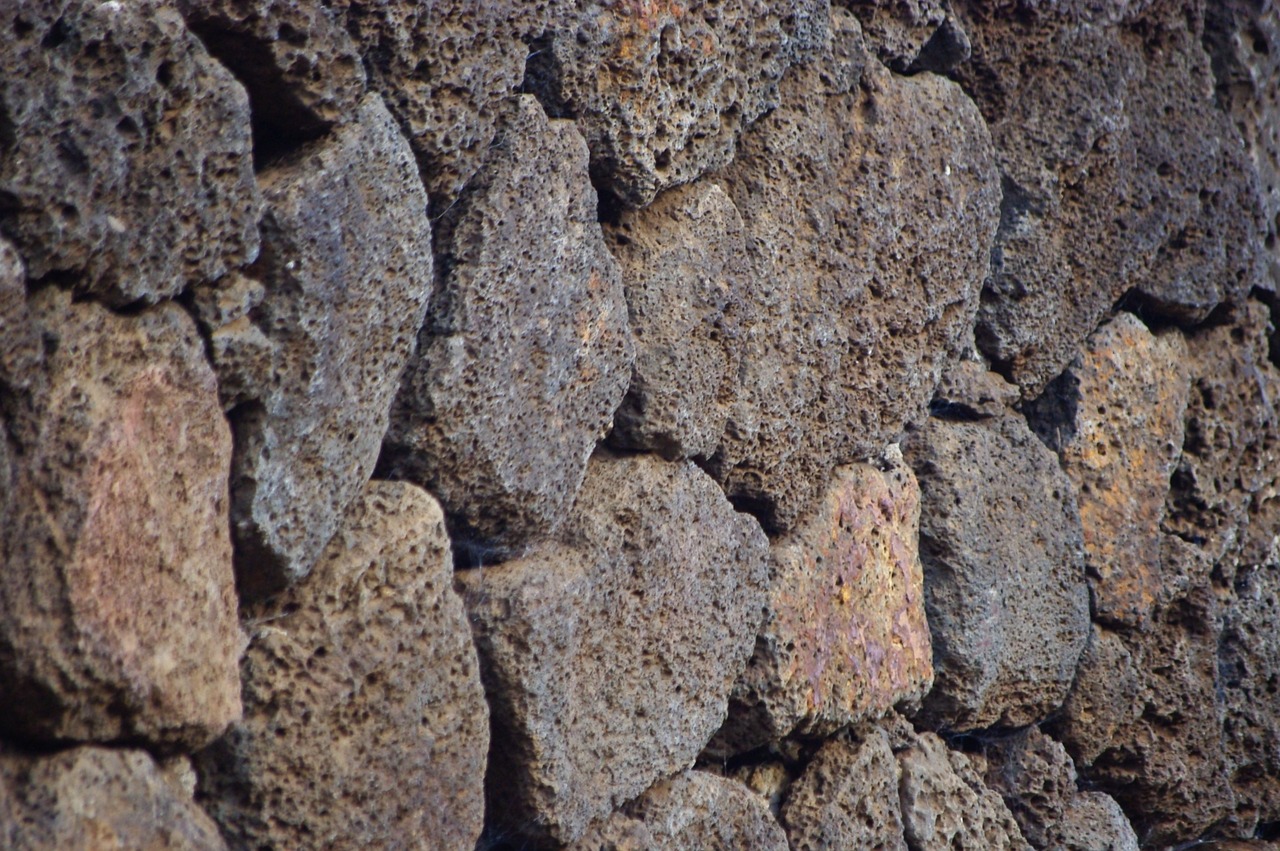 hawaii rocks rock wall free photo