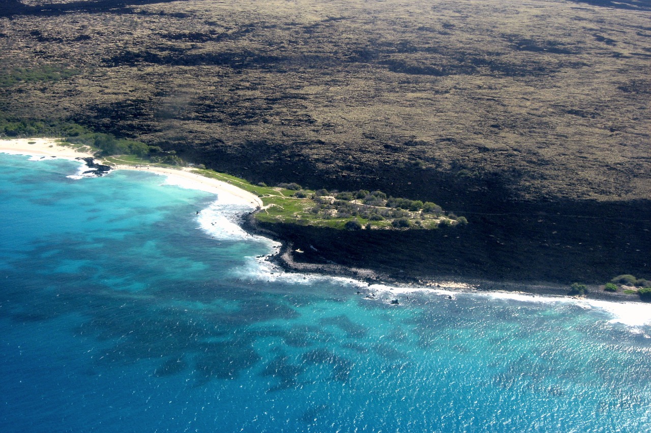 hawaii aerial photograph bird's eye free photo
