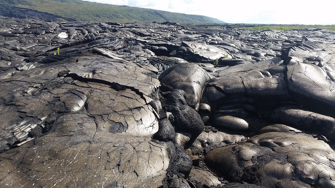 hawaii lava flow barren free photo