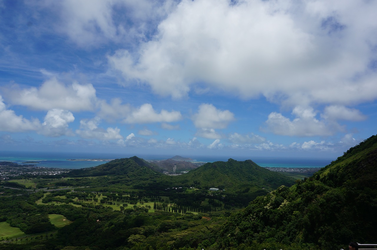 hawaii wind cloud free photo