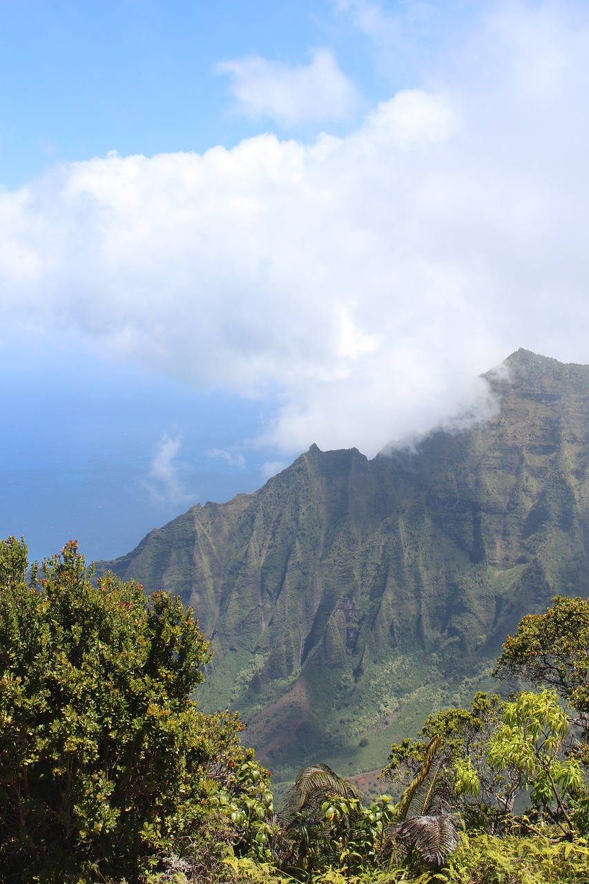 hawaii mountains landscape free photo