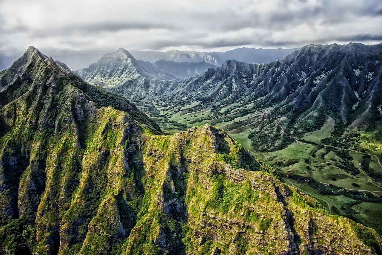 hawaii mountains valley free photo