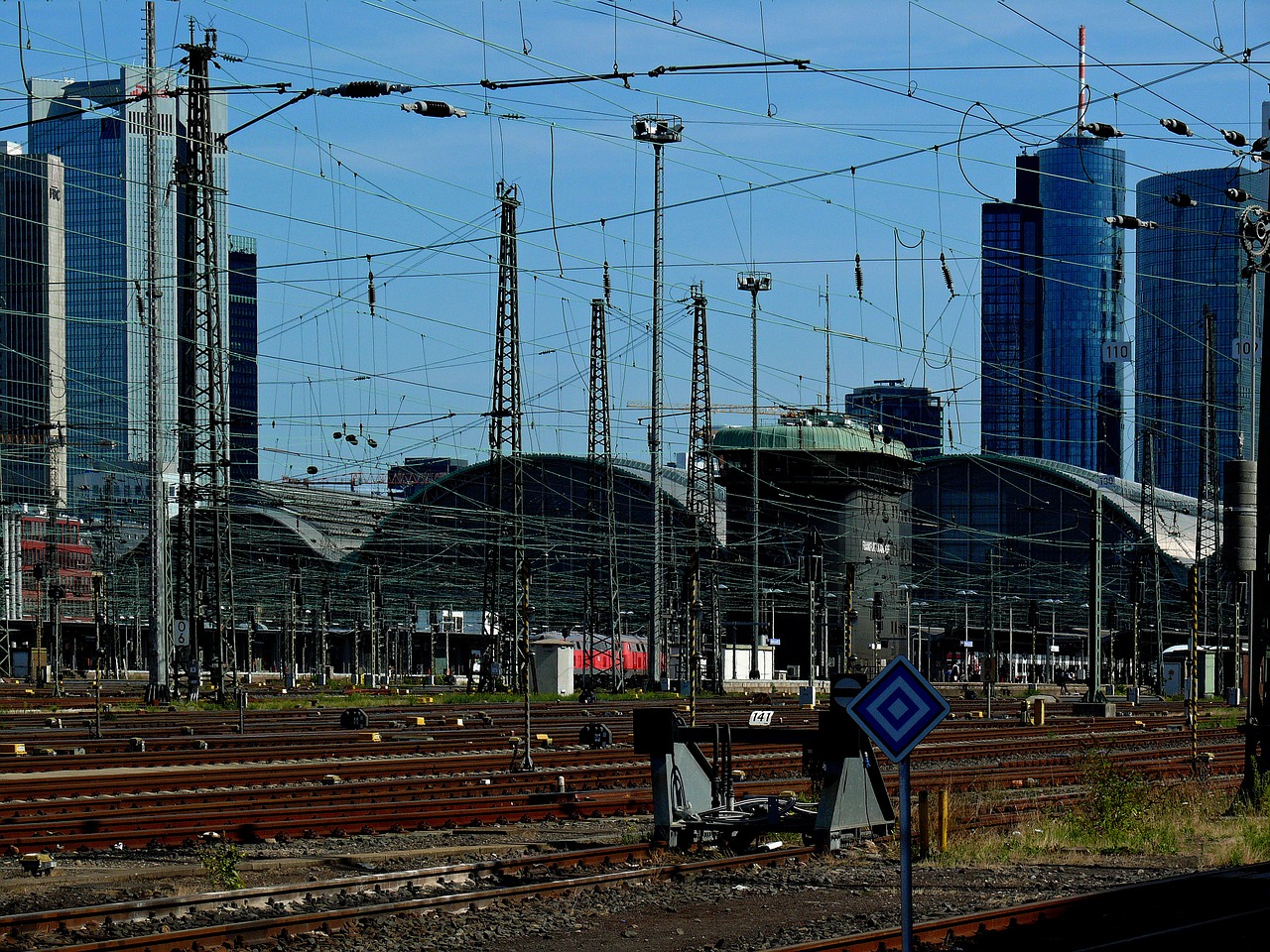railway station gleise skyline free photo