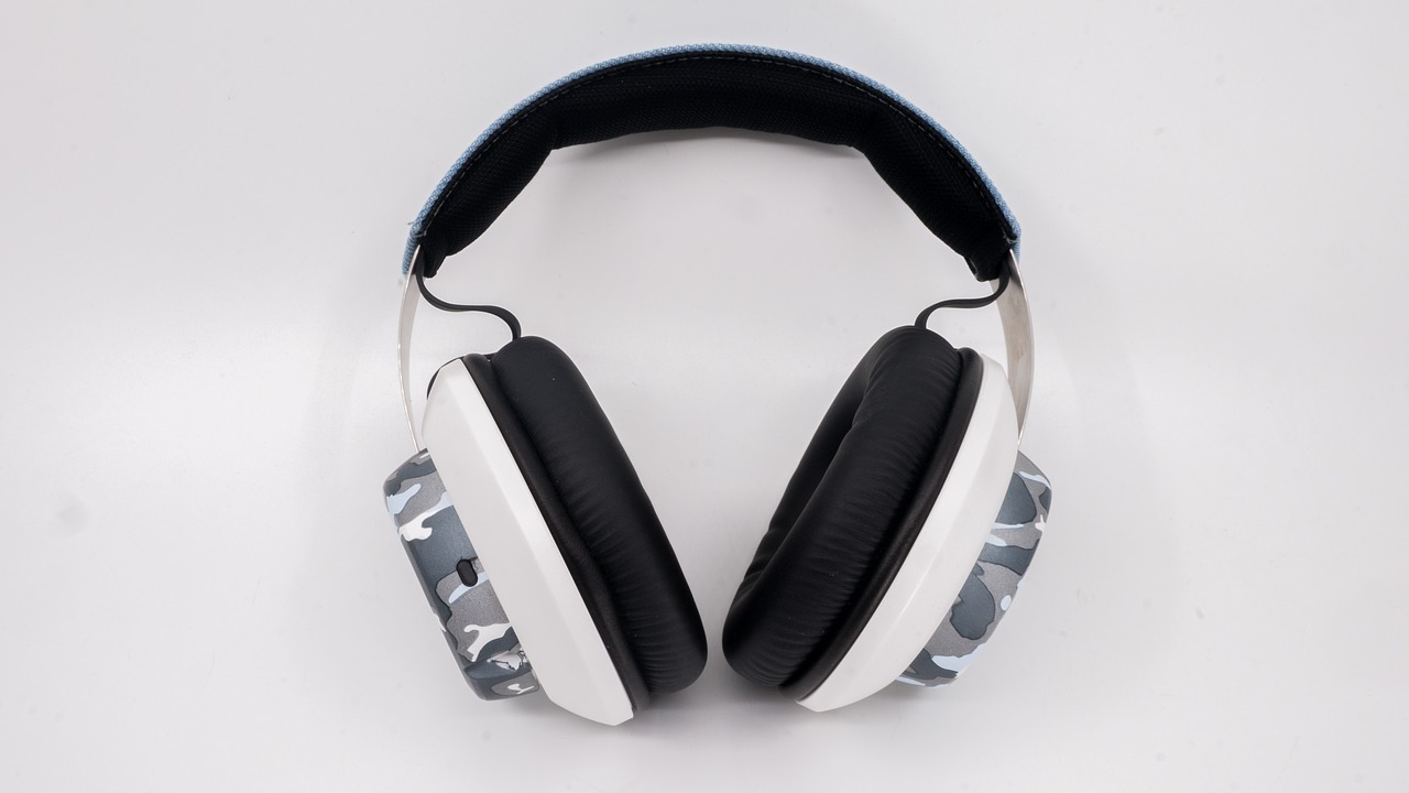 headphone  headphones  headset free photo