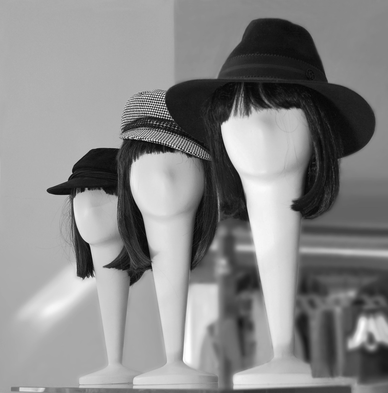 heads  mannequins  hats free photo