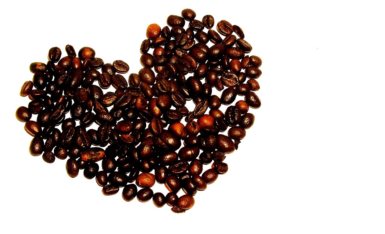 heart coffee white background free photo