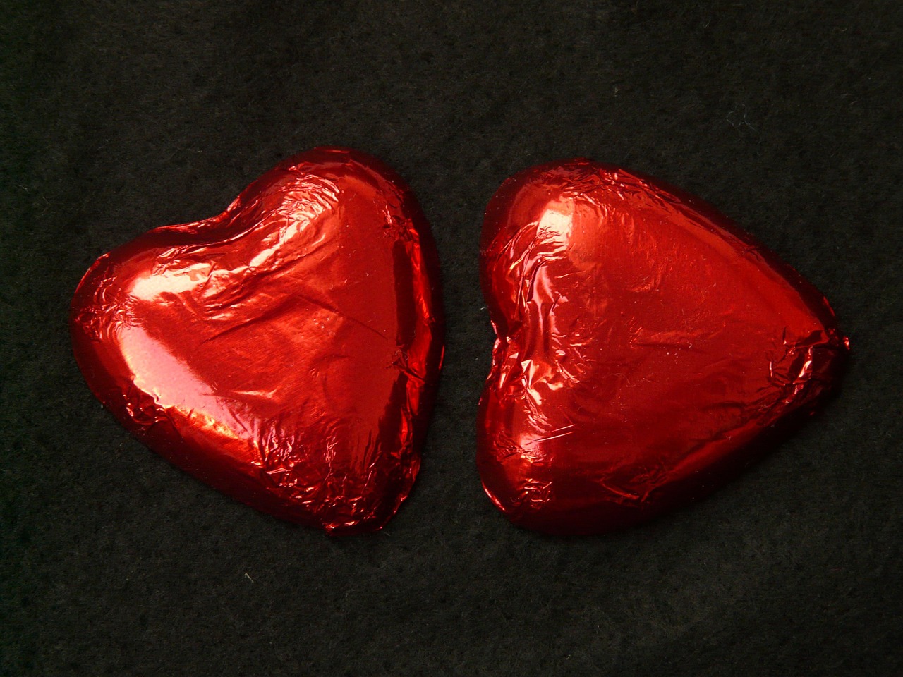 heart love red free photo