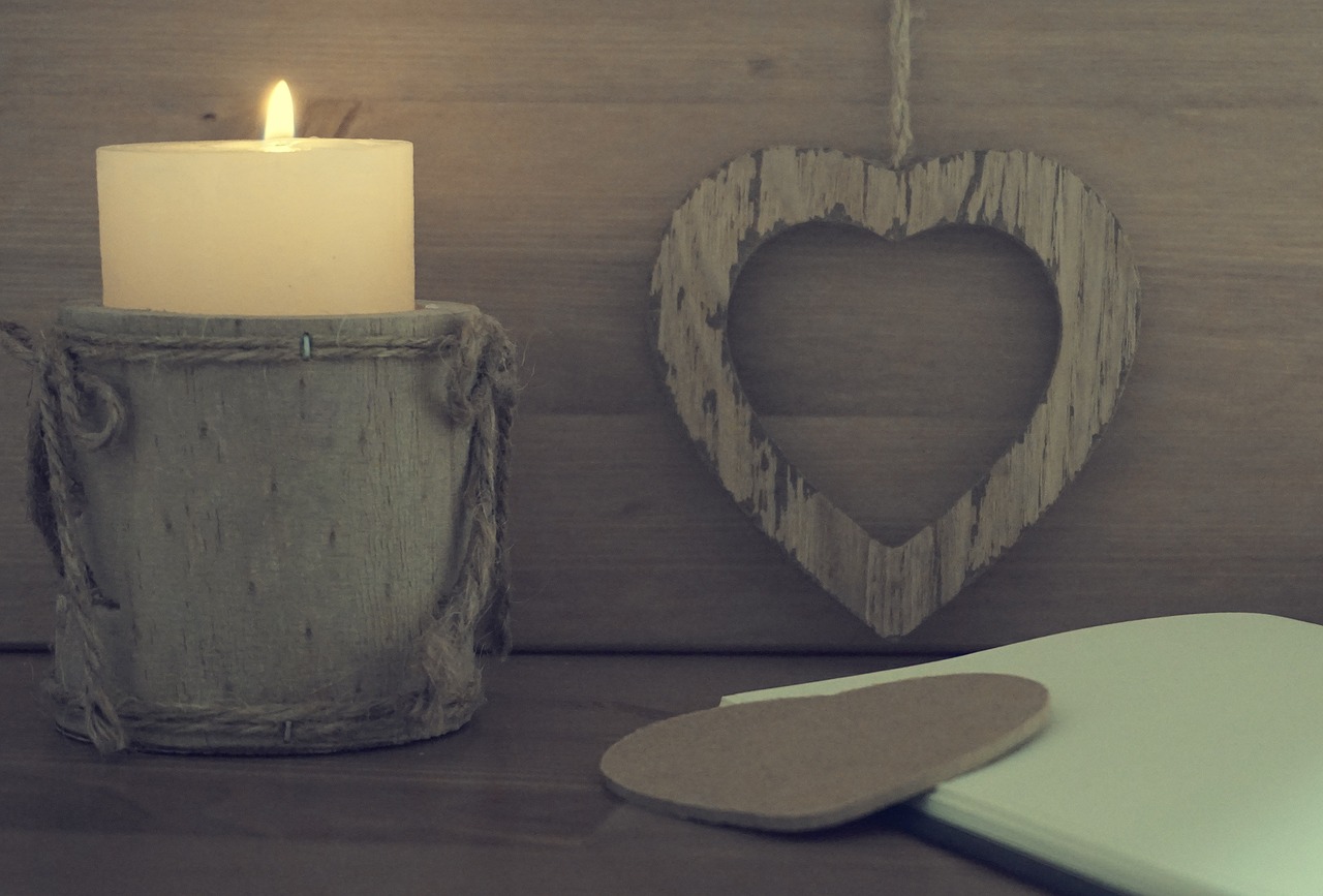 heart candle wooden free photo