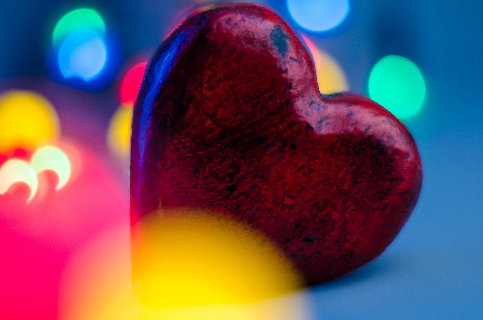 bokeh gift heart free photo