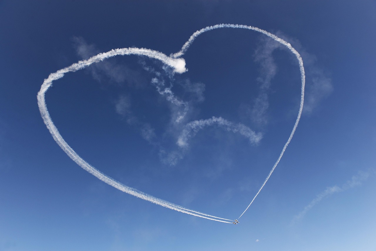 heart jets planes free photo
