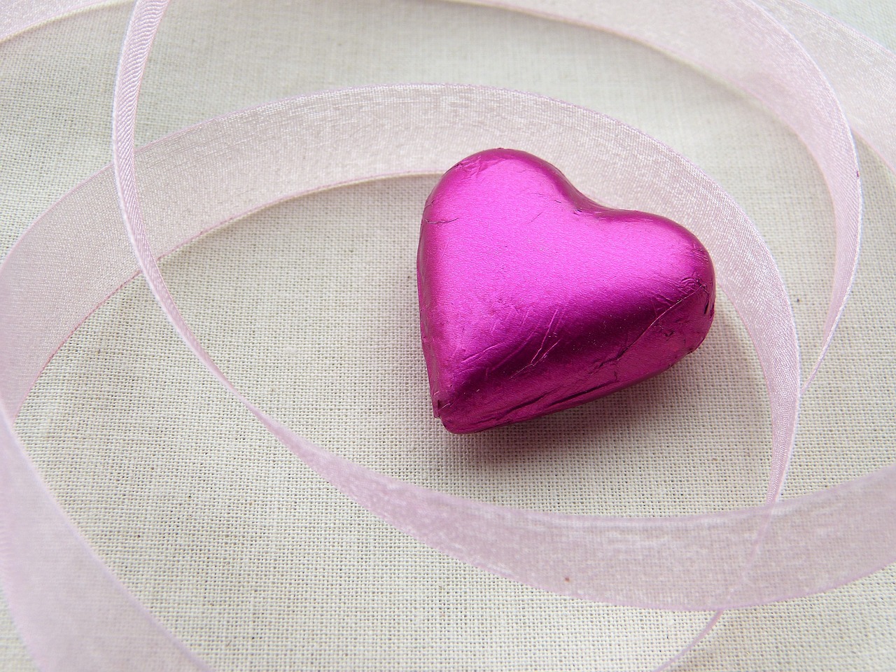 heart pink loop free photo