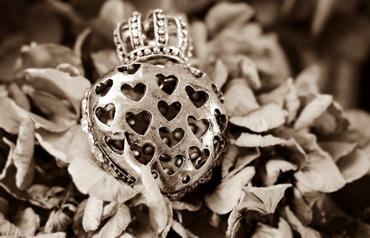 heart love romance free photo